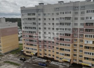 Продам 2-ком. квартиру, 68.5 м2, Ковров, улица Маршала Устинова, 7