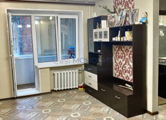 Продам 2-ком. квартиру, 43.2 м2, Нижний Новгород, улица Сестер Рукавишниковых, 18, улица Сестер Рукавишниковых