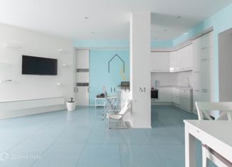 Сдам в аренду 3-ком. квартиру, 90 м2, Санкт-Петербург, Вязовая улица, 10, Вязовая улица