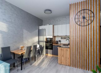 Продаю однокомнатную квартиру, 40 м2, Тюмень, Алматинская улица, 4, ЖК Звёздный