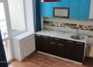 Продажа 1-ком. квартиры, 35 м2, Екатеринбург, улица Пехотинцев, 18, метро Уральская