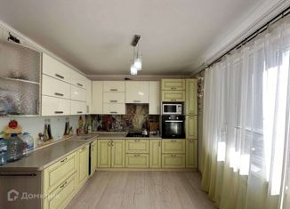 Продажа 2-комнатной квартиры, 56 м2, Краснодар, улица Невкипелого, 18к2, ЖК Поющие Фонтаны