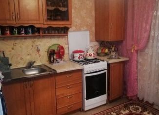 Продаю 4-ком. квартиру, 100 м2, Ейск, Красная улица, 55