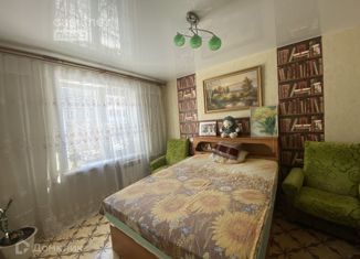 Продается 2-комнатная квартира, 55 м2, посёлок городского типа Медведево, улица Терешковой, 21