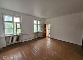 Продается 2-ком. квартира, 63.7 м2, Тверь, улица Резинстроя, 8к2