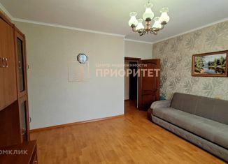 Продается 2-ком. квартира, 56 м2, Якутск, улица Петра Алексеева, 27/1, Центральный округ