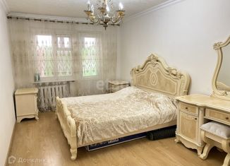 Продажа четырехкомнатной квартиры, 75 м2, Грозный, улица Шейха Али Митаева, 54