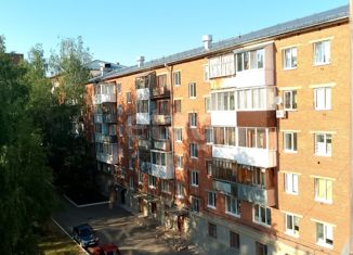 Продажа двухкомнатной квартиры, 47 м2, Воткинск, Привокзальная улица, 1