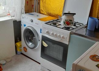 Продаю трехкомнатную квартиру, 60 м2, Краснотурьинск, улица Животноводов, 9