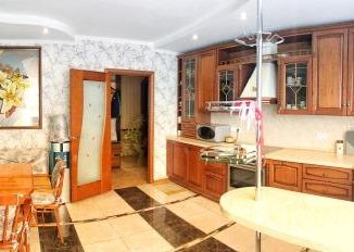 Продается пятикомнатная квартира, 125 м2, Новокузнецк, улица Грдины, 23