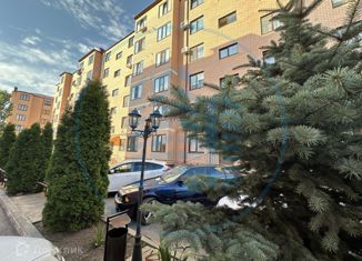 Продаю 3-комнатную квартиру, 121.1 м2, станица Ессентукская, улица Гагарина, 110/2