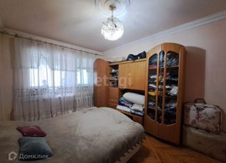 Продаю двухкомнатную квартиру, 59.9 м2, Нальчик, улица А.А. Кадырова, 11, район Молодёжный