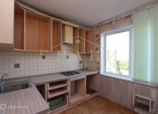 Продается 2-ком. квартира, 47 м2, Воронеж, Коминтерновский район, улица Генерала Лизюкова, 103