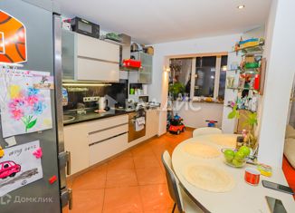 Продам трехкомнатную квартиру, 77 м2, Краснодар, улица Дзержинского, 209, улица Дзержинского