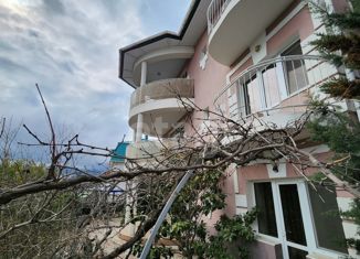 Продаю дом, 270 м2, Алушта, Судакская улица, 3