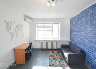 Сдача в аренду однокомнатной квартиры, 30 м2, Нефтеюганск, 3-й микрорайон, 13