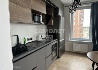 Продам 3-комнатную квартиру, 59.9 м2, Екатеринбург, метро Геологическая, Лучистая улица, 6