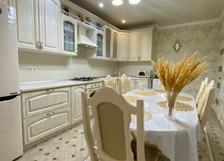 Продается 3-комнатная квартира, 86 м2, Ставрополь, улица Тухачевского, 27/1, микрорайон Перспективный