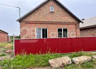 Продам дом, 62 м2, село Чалтырь, улица Салых-Су, 15