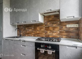 Двухкомнатная квартира в аренду, 55 м2, Москва, Стрельбищенский переулок, 15