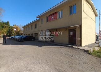 Продажа офиса, 376.7 м2, Альметьевск, улица Ризы Фахретдина, 57А/1