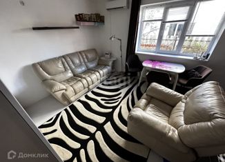 Продам 2-ком. квартиру, 47.4 м2, село Витязево, Томская улица, 22