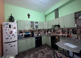 Продам 1-ком. квартиру, 44.1 м2, Тюмень, улица Бабарынка, 65