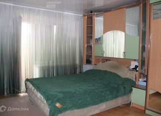 Продам 3-комнатную квартиру, 104.2 м2, Новгородская область, Псковская улица, 28