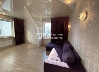 Продаю 2-комнатную квартиру, 60 м2, Санкт-Петербург, проспект Кузнецова, 11к1, проспект Кузнецова