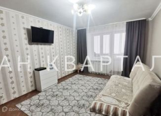 Продам 2-ком. квартиру, 50 м2, Заводоуковск, Заводская улица, 9Г