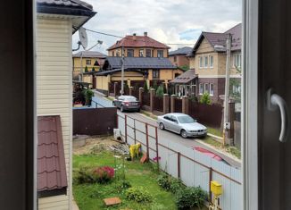 Продается дом, 200 м2, деревня Лапшинка, квартал № 58, 85с1