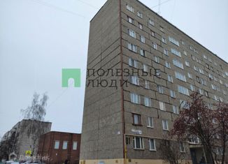 Продажа трехкомнатной квартиры, 54.5 м2, Ижевск, Клубная улица, 81, жилой район Строитель