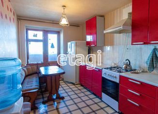 Продам 3-ком. квартиру, 58 м2, поселок Майский, Садовая улица, 6