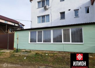 Продаю 4-комнатную квартиру, 130 м2, село Орлиное, Полевая улица, 10