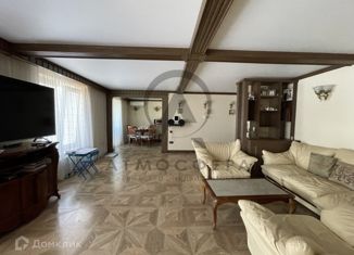 Трехкомнатная квартира на продажу, 129.2 м2, Ольгинка, 2-й микрорайон, 1