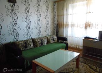 Продажа 3-комнатной квартиры, 67 м2, Петровск, улица Братьев Костериных, 40