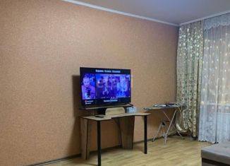 Продается 1-комнатная квартира, 37 м2, Омск, улица Дианова, 7