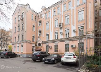 Продаю 3-ком. квартиру, 70 м2, Москва, Весковский переулок, 4, Весковский переулок