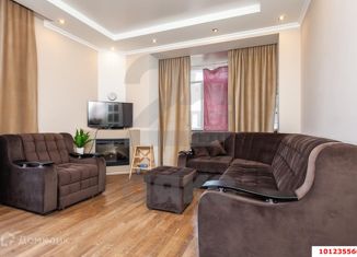 Продается 2-комнатная квартира, 60.4 м2, посёлок Российский, улица Бигдая, 5