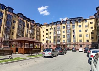 Продажа 3-комнатной квартиры, 93 м2, Владикавказ, улица Шамиля Джикаева, 1А, 18-й микрорайон