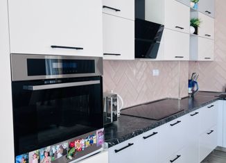 Продам 2-ком. квартиру, 74 м2, Ставрополь, Партизанская улица, 2Б