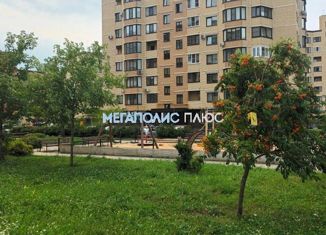 3-комнатная квартира на продажу, 82.2 м2, село Александровка, Первоцветная улица, 7