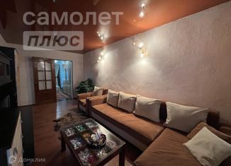 Продаю трехкомнатную квартиру, 58.5 м2, Сорочинск, 2-й микрорайон, 16