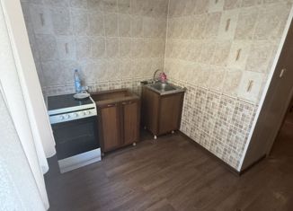 Продается двухкомнатная квартира, 48 м2, Осинники, улица Победы, 42