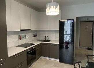 Продам 1-комнатную квартиру, 42 м2, Краснодар, бульвар Адмирала Пустошкина, 11, ЖК Титаны