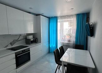 Продаю 1-ком. квартиру, 44 м2, Чебоксары, улица Филиппа Лукина, 18, жилой район Северо-Западный