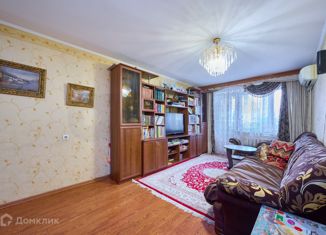 Продажа трехкомнатной квартиры, 60 м2, Краснодар, улица Воровского, 186, улица Воровского