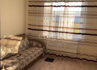 Продам 2-ком. квартиру, 46.7 м2, поселок городского типа Уренгой, 1-й микрорайон, 8