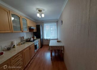 Продам 4-комнатную квартиру, 86 м2, Владикавказ, улица Калинина, 64, Северо-Западный округ