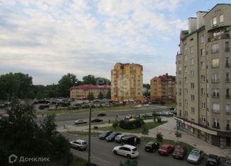 Продам 3-ком. квартиру, 70 м2, Калининград, улица Гайдара, 133